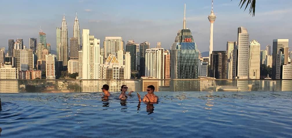 Regalia Suites With Infinity Pool Klcc By Staycation Homes Kuala Lumpur Exteriör bild