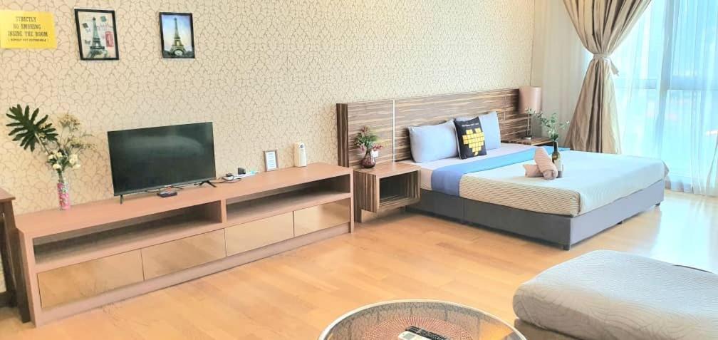 Regalia Suites With Infinity Pool Klcc By Staycation Homes Kuala Lumpur Exteriör bild