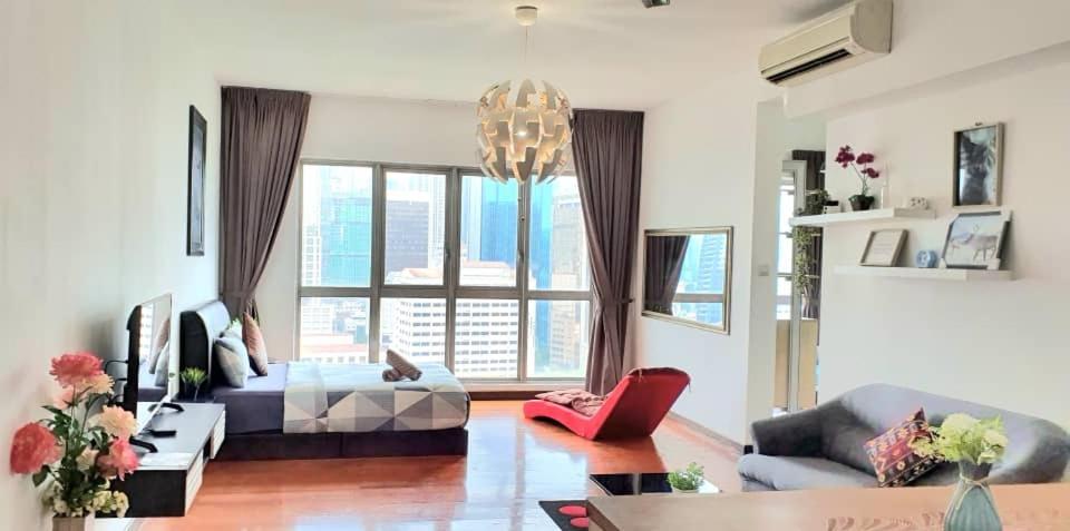 Regalia Suites With Infinity Pool Klcc By Staycation Homes Kuala Lumpur Exteriör bild